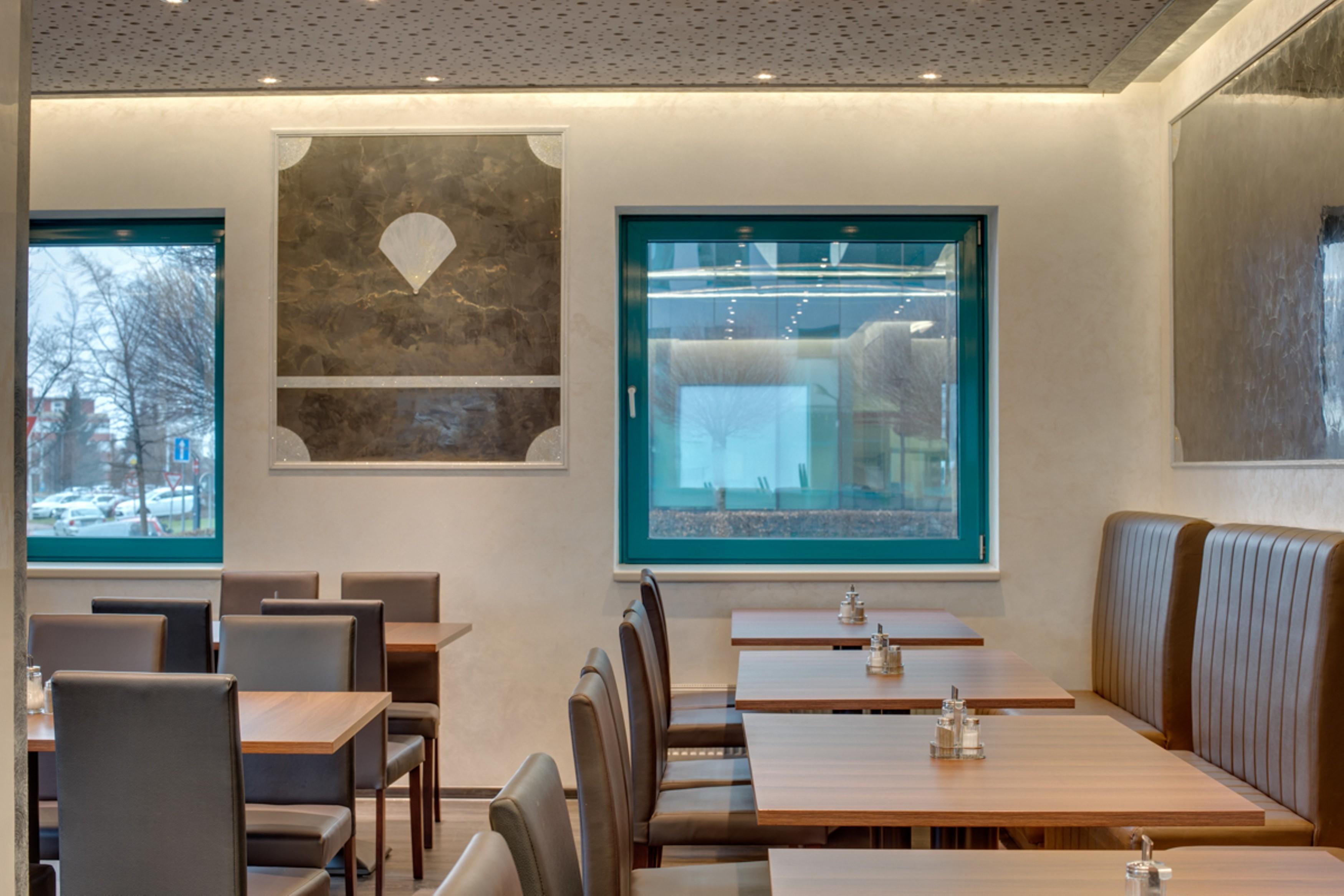 Amedia Express Prague, Trademark Collection By Wyndham Exterior photo